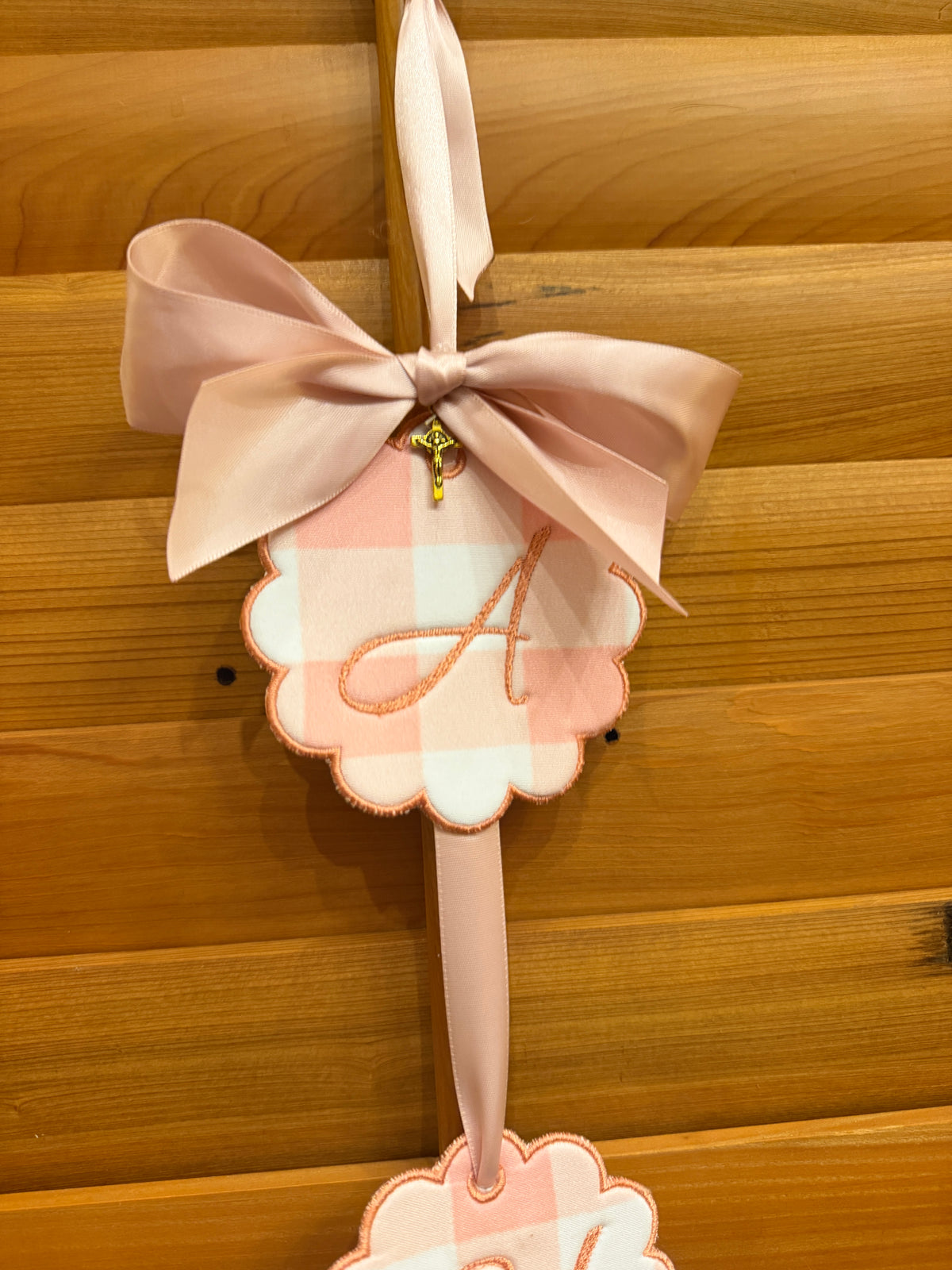 Bow hanger